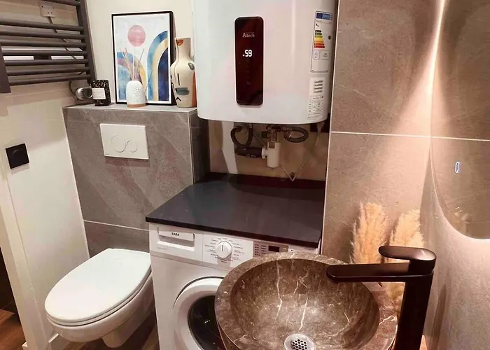 Bord Du Terrasse 艾克斯莱班